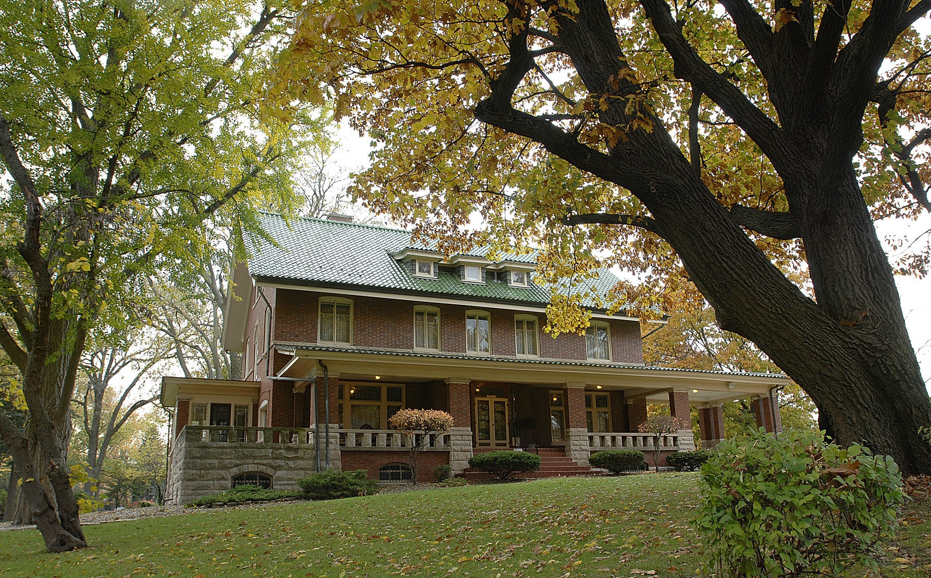 Christmas at Broadview Mansion